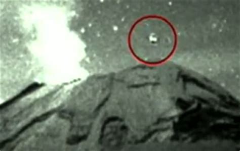 New video of UFO over Popocatepetl volcano in Mexico 8 Nov ...
