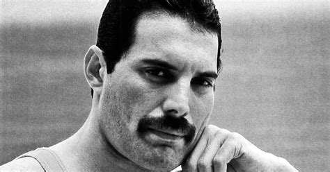 NEWS OF QUEEN: No tendremos película de Freddie Mercury.