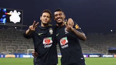 Neymar desea suerte a Paulinho en el Barça