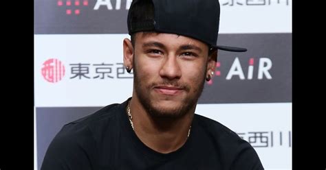 Neymar foi considerado o segundo jogador mais valioso do ...