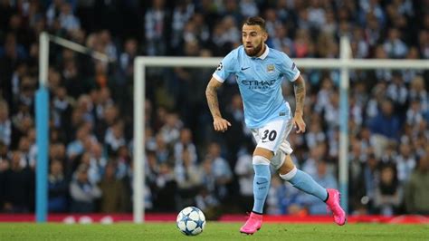 Nicolas Otamendi credits Sergio Aguero in City decision ...