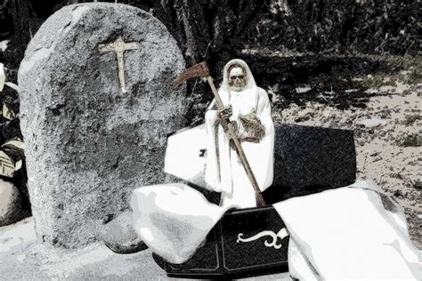 Niña Blanca, the White Aspect of Santa Muerte » Tracey Rollin