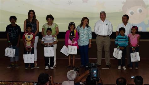 Niños de Progreso reciben auxiliares auditivos del DIF ...