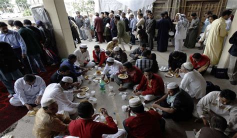 Noticia: Terminó el Ramadán con  La fiesta del desayuno