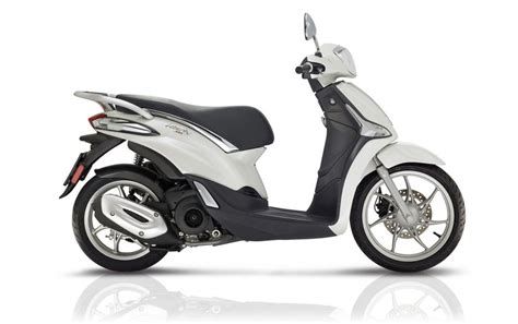 Nuevas promociones Piaggio: scooter de rueda alta | kmcero