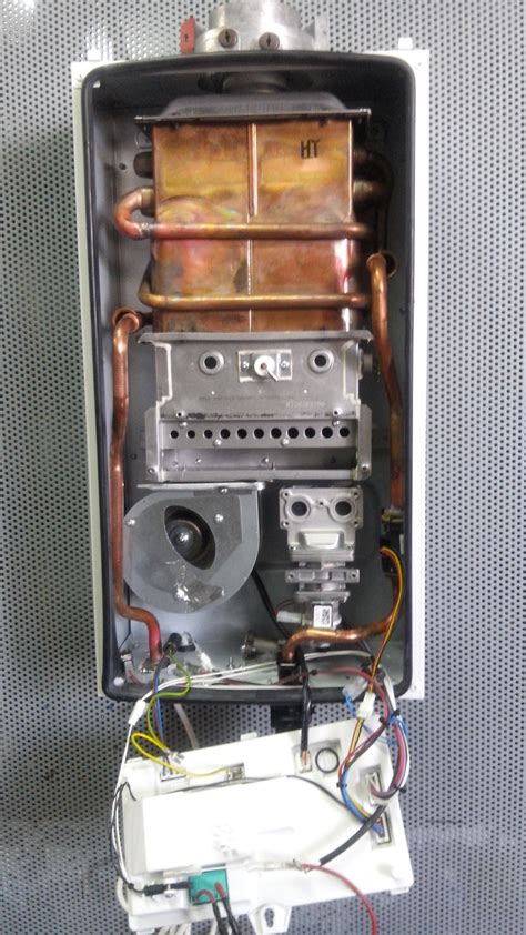 Nuevo calentador Hidrocompact Junkers   Blog normativa Gas ...