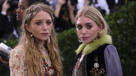 NYFW: The Olsen Twins Gave Out Crystals & Pebble Shaped ...