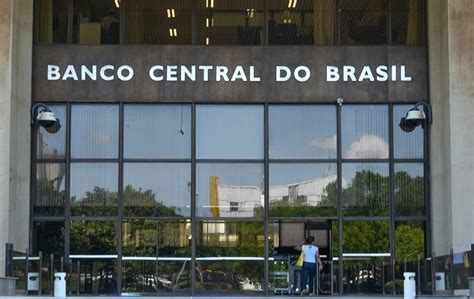 O Banco Central do Brasil e o Golpe na Economia  Por Ligia ...