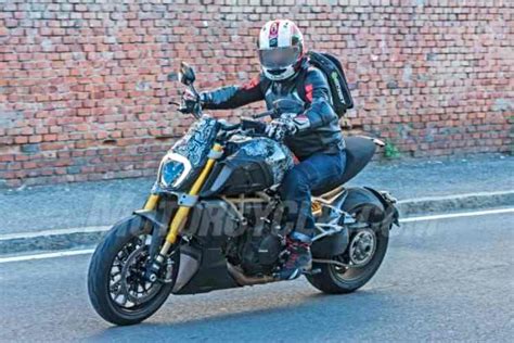 Ofensiva Ducati para su gama de motos 2019 | Novedades y ...