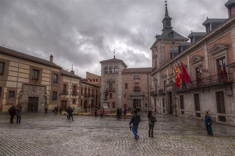 Old Town in Madrid | HDR Photographer