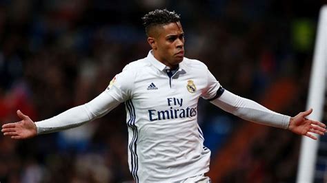 Omar Mascarell wants Real Madrid s Mariano Diaz to join ...