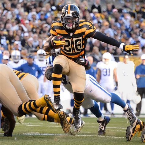 On the Steelers: Le Veon Bell s season turning out to be ...