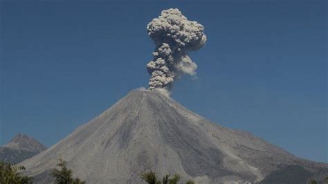 One of the most active volcanoes in Mexico has erupted ...