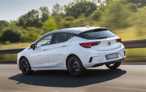Opel Astra With OPC Line Sport Pack Is Not The Hot Hatch ...