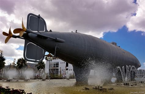 Operación rescate para evitar la ruina del submarino de ...
