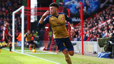 Oxlade Chamberlain admits he could leave Arsenal   Goal