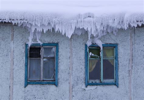Oymyakon: The Coldest Village on Earth [20 Pics] | I Like ...