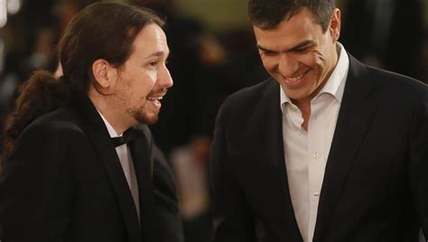 Pablo Iglesias, de esmoquin, y Pedro Sánchez sin corbata ...