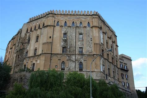 Palacio de los Normandos, Palazzo dei Normanni ...