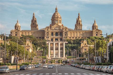 Palais national  Barcelone  — Wikipédia