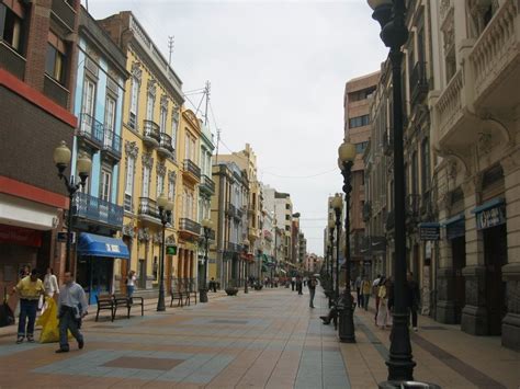 Panoramio   Photo of Las Palmas, calle Triana