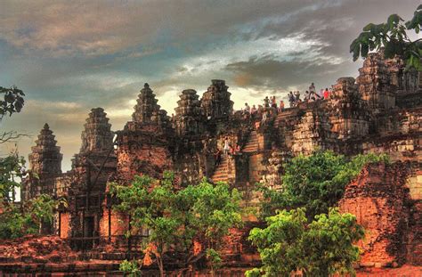 Panoramio   Photo of Phnom Bakheng, Angkor Wat