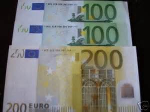 Parados que agotaron los 426 euros sin la ayuda de 400 ...