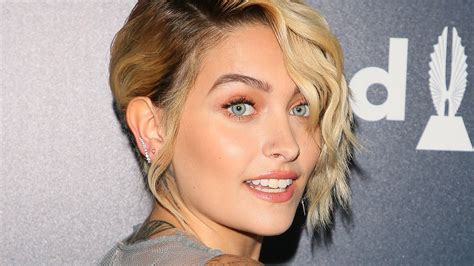 Paris Jackson Robbed By Hitchhikers After She Helps Them ...