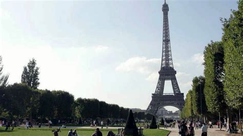 PARÍS, la Ciudad de la Luz   música Charles Aznavour ...