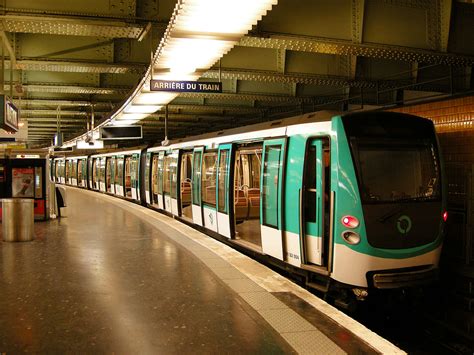 Paris Métro Line 2   Wikipedia