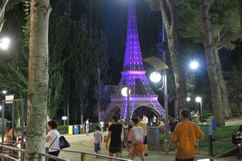 Parque de atracciones de Madrid: asequible y familiar, en ...