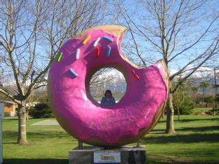 Partie vidéos et images : Monument donut   Le Donjon De L ...