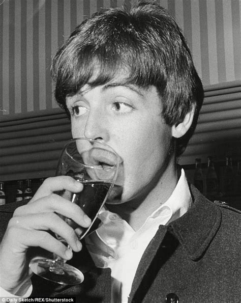 Paul McCartney avoids alcohol incase he forgets lyrics ...