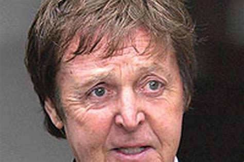 Paul McCartney is writing a book about Linda   Mirror Online