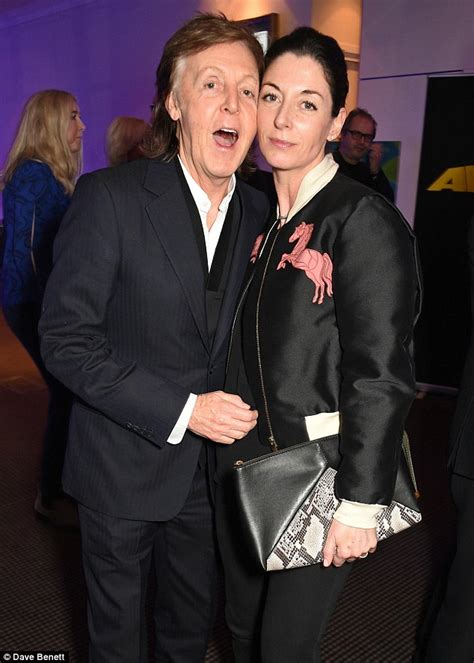 Paul McCartney parties with daughters Mary and Stella at ...