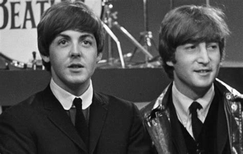 Paul McCartney revela brincadeira sexual com John Lennon ...