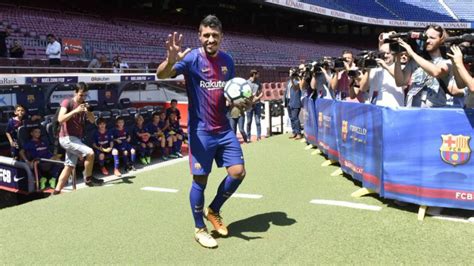 Paulinho fue presentado oficialmente por el Barcelona   El ...
