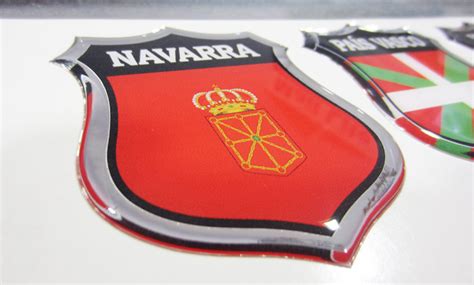 Pegatina 3D Escudo Navarra   Placas para perros grabadas ...