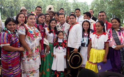 Peña Nieto encabeza conmemoración del Día de los Pueblos ...