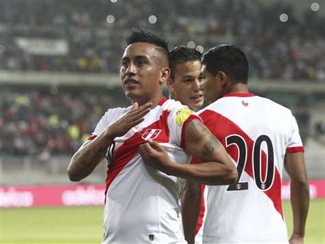 Perú vs Nueva Zelanda: Christian Cueva ilusiona a los ...