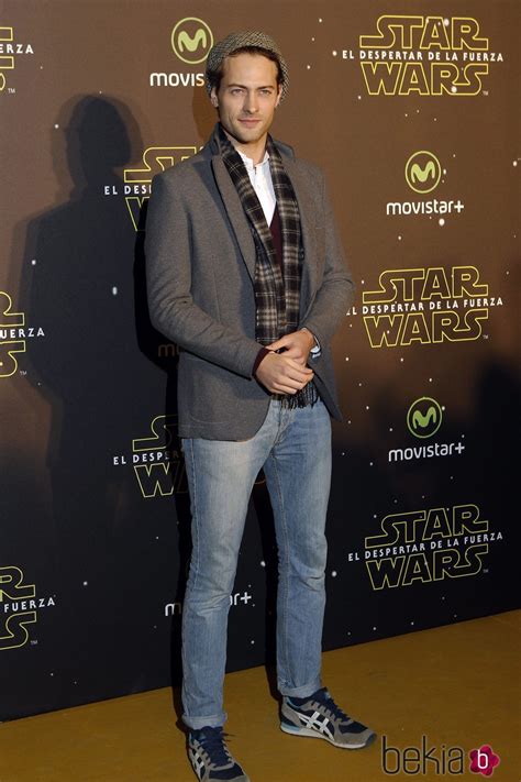 Peter Vives en el estreno de  Star Wars: El Despertar de ...