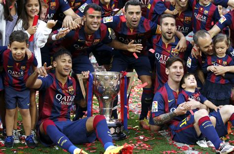 PHOTO GALLERY: Barcelona celebrate La Liga title, Xavi ...