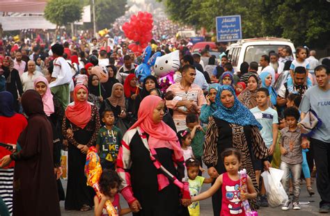 PHOTO GALLERY: Egyptians celebrate Eid Al Fitr ...