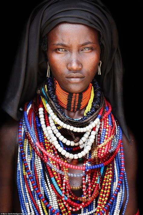 Photographer Mario Gerth s portraits of African tribes we ...