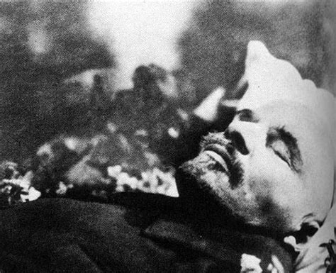 Photographs Lenin s death   index