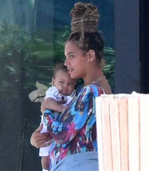 Photos: Beyonce Shows Twins Sir and Rumi Carter in Miami ...