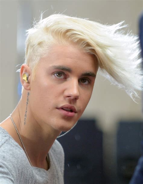 PHOTOS  Justin Bieber : après les dreads, la boule à zéro ...