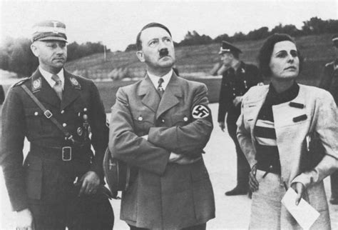 Pic of Hitler with SS and SA?   Page 2