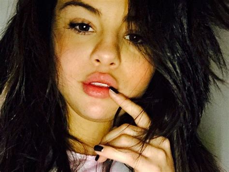 [PIC] Selena Gomez’s Sexy Selfie On Instagram — Get Her ...