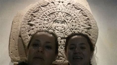 Piedra del Sol  o  Calendario Azteca . Cultura Mexica ...